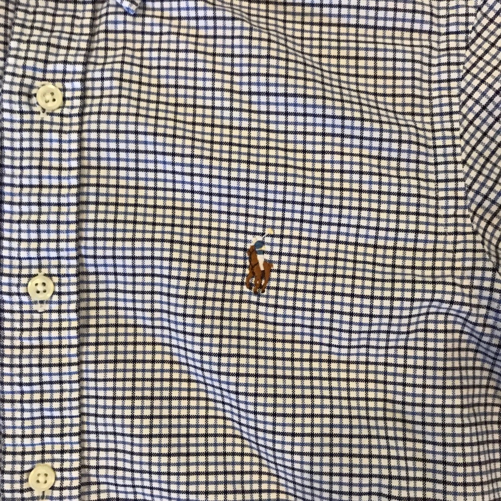 Button up - Picture 2 of 4